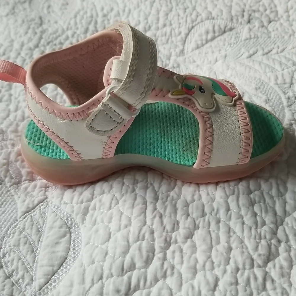 LIGHT-UP UNICORN SANDALS - Picture 8 of 10